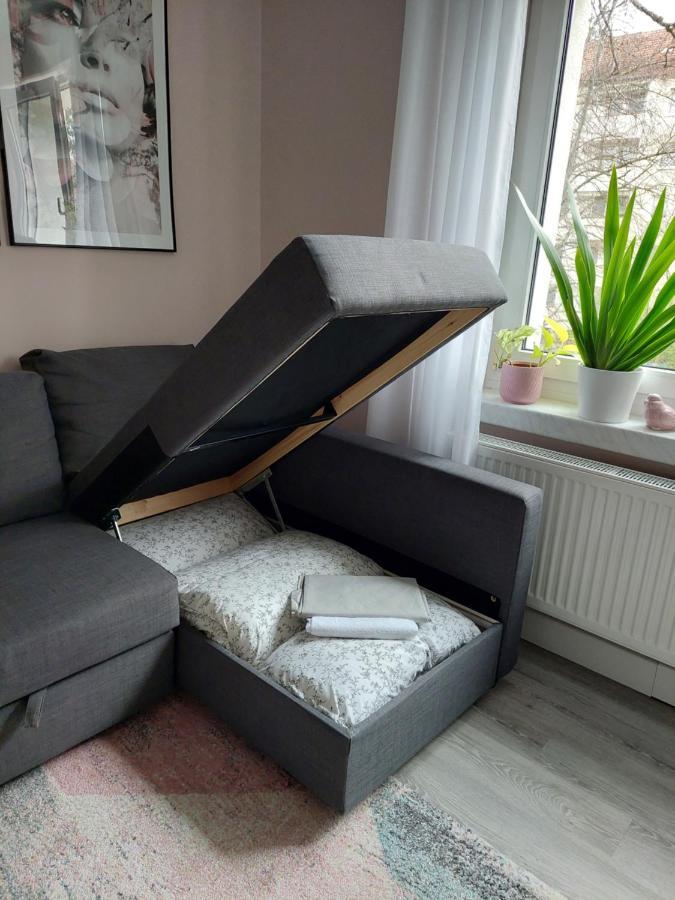 Helles Modern Eingerichtetes Apartment Halle  Buitenkant foto