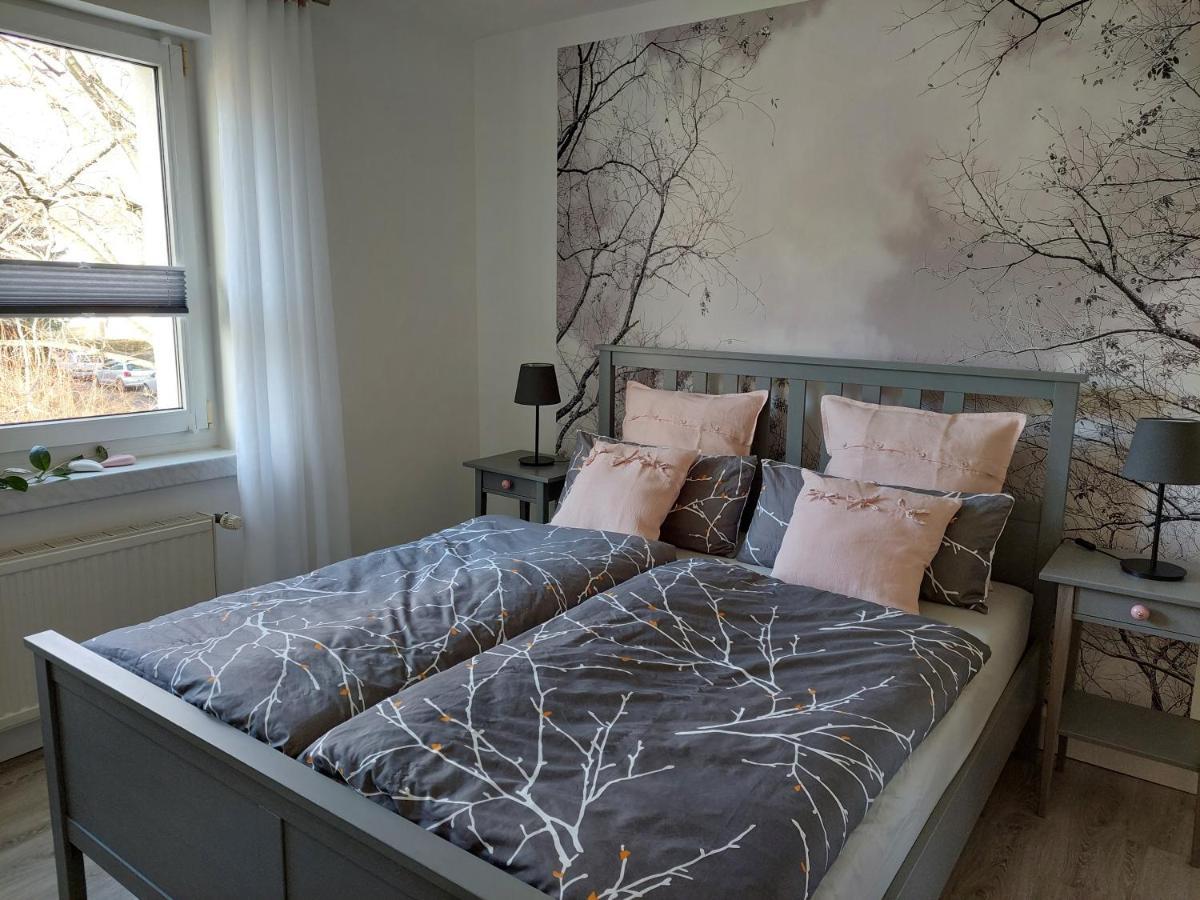 Helles Modern Eingerichtetes Apartment Halle  Buitenkant foto